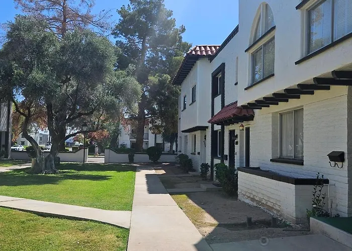 Walk To Old Town 3 Full Bathrooms 4 Bedrooms 5 Actual Beds Scottsdale