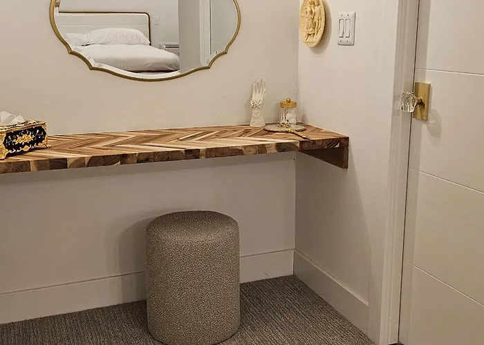 Walk To Old Town 3 Full Bathrooms 4 Bedrooms 5 Actual Beds * Scottsdale